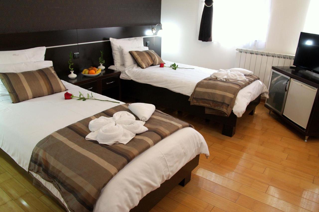 Hotel Novak Zvornik Extérieur photo